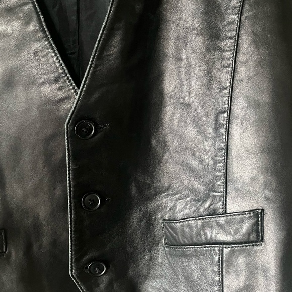 Danier Black Leather Vest - Picture 5 of 5